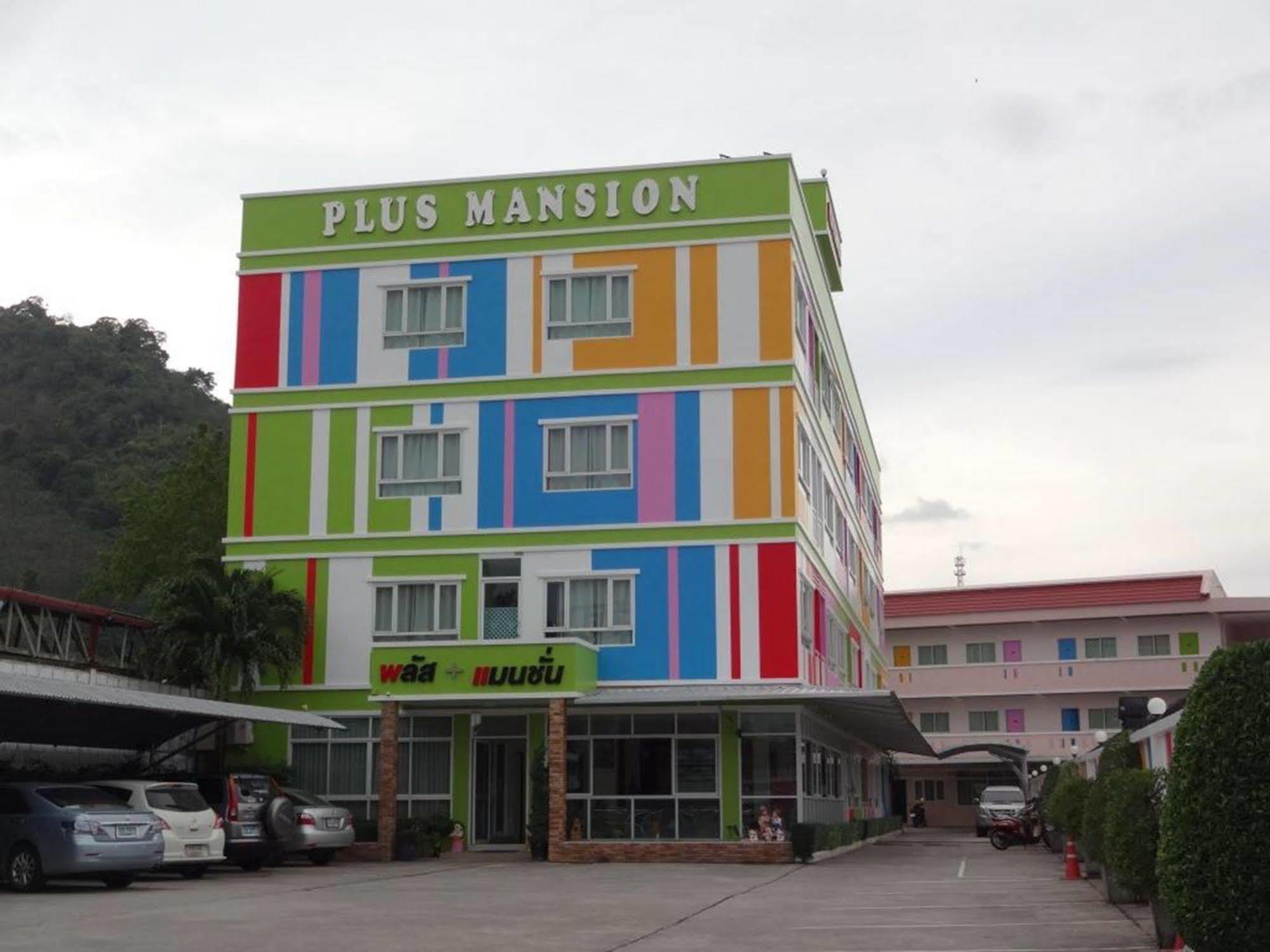 Plus Mansion Phuket Esterno foto